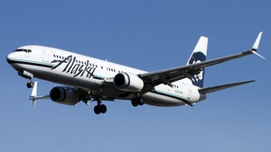 Photo of N323AS - Boeing 737-990 operated by Alaska Airlines