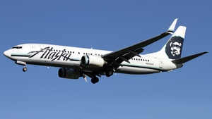 Photo of N553AS - Boeing 737-890 operated by Alaska Airlines