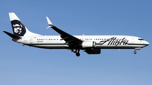 Photo of N472AS - Boeing 737-990(ER) operated by Alaska Airlines