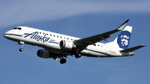 Photo of N170SY - Embraer ERJ-175LR operated by Alaska Airlines (opb Skywest Airlines)