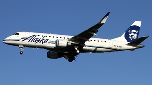 Photo of N176SY - Embraer ERJ-175LR operated by Alaska Airlines (opb Skywest Airlines)