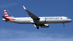 Photo of N156AN - Airbus A321-231 operated by American Airlines