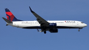 Photo of N801DZ - Boeing 737-932(ER) operated by Delta Air Lines