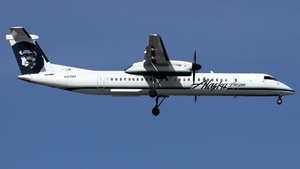Photo of N413QX - Bombardier DHC-8-402 Dash 8 Q400 operated by Alaska Airlines (opb Horizon Air)