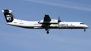 Photo of N453QX - Bombardier DHC-8-402 Dash 8 Q400 operated by Alaska Airlines (opb Horizon Air)