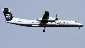 Photo of N422QX - Bombardier DHC-8-402 Dash 8 Q400 operated by Alaska Airlines (opb Horizon Air)