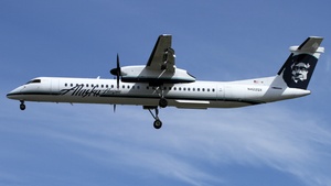 Photo of N422QX - Bombardier DHC-8-402 Dash 8 Q400 operated by Alaska Airlines (opb Horizon Air)