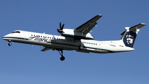 Photo of N438QX - Bombardier DHC-8-402 Dash 8 Q400 operated by Alaska Airlines (opb Horizon Air)