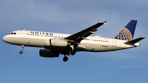 Photo of N466UA - Airbus A320-232 operated by United Airlines
