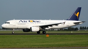 Photo of EI-DSM - Airbus A320-216 operated by Air One