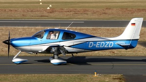 Photo of D-EDZD - Cirrus SR22 G3 GTS operated by Private