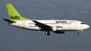 Photo of YL-BBN - Boeing 737-522 operated by airBaltic