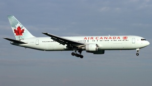 Photo of C-GHLK - Boeing 767-35H(ER) operated by Air Canada