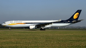 Photo of VT-JWR - Airbus A330-302 operated by Jet Airways