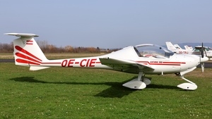 Photo of OE-CIE - Diamond DV20-100 Katana operated by Luftsport-Club Dümpel