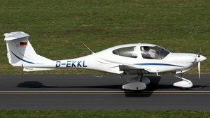 Photo of D-EKKL - Diamond DA40 Diamond Star operated by Private