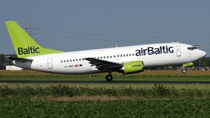 Photo of YL-BBS - Boeing 737-31S operated by airBaltic