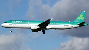 Photo of EI-CPE - Airbus A321-211 operated by Aer Lingus