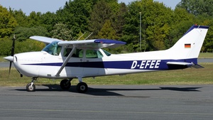 Photo of D-EFEE - Cessna 172M Skyhawk operated by Hanseatischer Fliegerclub Bremen