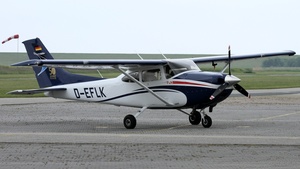 Photo of D-EFLK - Cessna 182T Skylane operated by FLN Frisia-Luftverkehr Norddeich