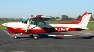 Photo of D-EBGW - Cessna 172RG Cutlass RG II operated by Private