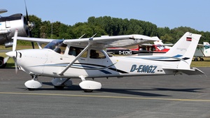 Photo of D-EMGZ - Cessna 172S Skyhawk SP operated by Luftsportverein Landshut