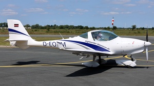 Photo of D-EOKM - Aquila A210 operated by Flight Center Hannover