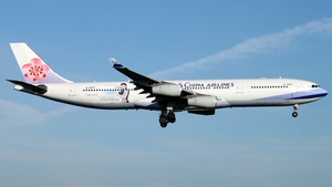 B-18806 - Airbus A340-313