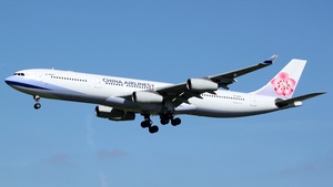 B-18807 - Airbus A340-313