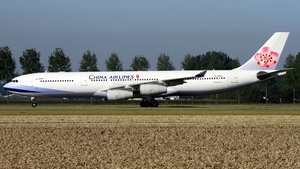 B-18803 - Airbus A340-313