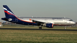 Photo with serial 3063 - Airbus A320-214