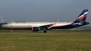 Photo of VQ-BEE - Airbus A321-211 operated by Aeroflot