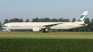 Photo of B-KQT - Boeing 777-367(ER) operated by Cathay Pacific Airways