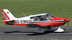 Photo of D-EIWN - Robin DR400/200R Remorqueur operated by Flugsportverein Herrenberg