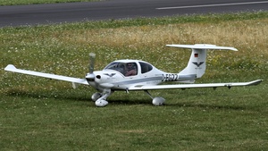 Photo of D-EGZZ - Diamond DA40 Diamond Star TDI operated by FlyCademy