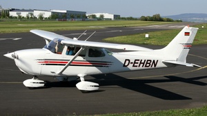 Photo of D-EHBN - Reims-Cessna F172N Skyhawk II operated by Fly-Charter