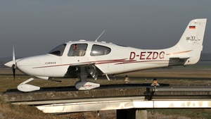 Photo of D-EZDG - Cirrus SR20 G2 operated by Motorflugschule Egelsbach