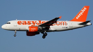 Photo of G-EZAI - Airbus A319-111 operated by easyJet