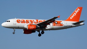 Photo of G-EZBG - Airbus A319-111 operated by easyJet