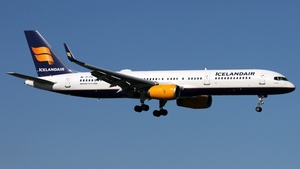 Photo of TF-FIO - Boeing 757-208 operated by Icelandair