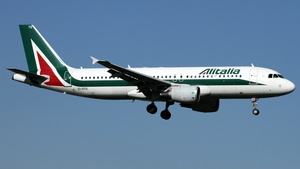 Photo of EI-DTG - Airbus A320-216 operated by Alitalia