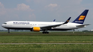 Photo of TF-ISN - Boeing 767-319(ER) operated by Icelandair
