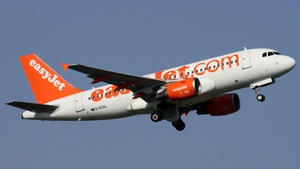 Photo of G-EZAL - Airbus A319-111 operated by easyJet