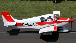 D-ELAZ - Robin DR300/180R Remorqueur