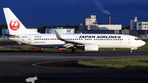 Photo of JA344J - Boeing 737-846 operated by Japan Airlines