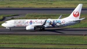 Photo of JA342J - Boeing 737-846 operated by Japan Airlines