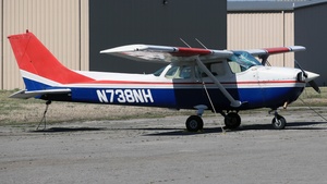 Photo of N738NH - Cessna 172N Skyhawk operated by US Navy CNIC