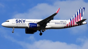 Photo of SX-TEC - Airbus A320-251N operated by Sky Express