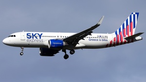 Photo of SX-WEB - Airbus A320-251N operated by Sky Express