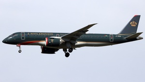 Photo of JY-RED - Embraer ERJ-190-E2 operated by Royal Jordanian Airlines